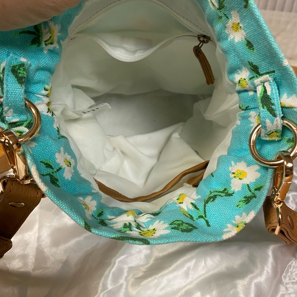 Cute draw string bag - Picture 3 of 3